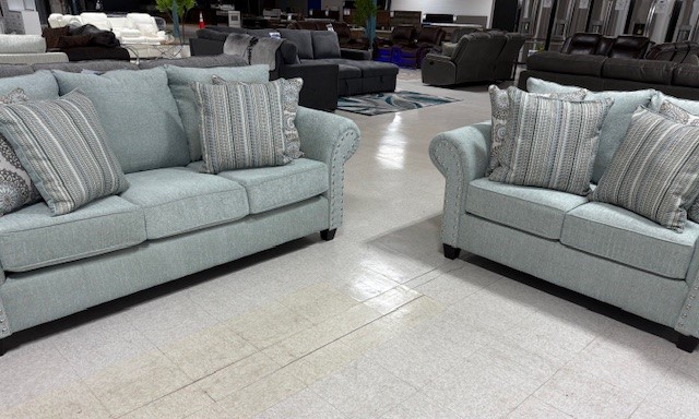 2023 SPA LIVING ROOM GROUP Image
